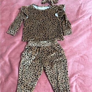 Cat & Jack Brown and Black Kids Set